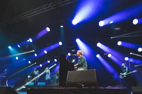 Tom Odell pianoineen kelpasi yleisölle. Kuva: Pauli Järviluoto