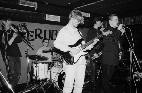 Keinuva Lahna Joensuun Kerubissa 2.4.1994. Kuva: Henrietta Hassinen.