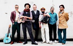 Tuure Kilpelinen & Kaihon Karavaani