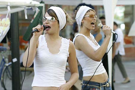 097_the_piiraat_goes_80's